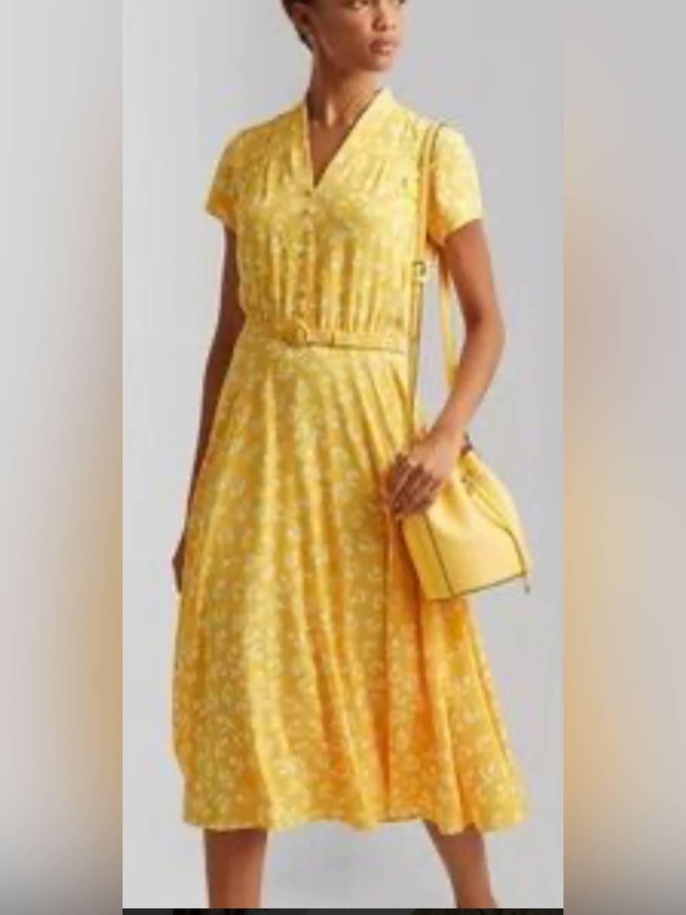 Ralph Lauren Women's Yellow Floral Short Sleeve Dress Yellow Floral V-Neck .NWNT